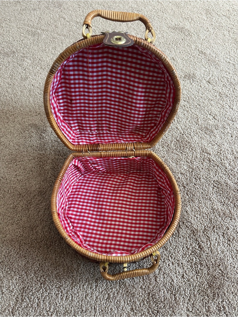 Wicker Picnic Basket Purse Handbag Round